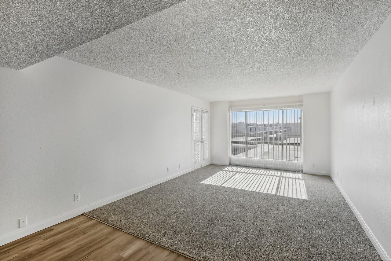 Villas at Desert Pointe - Photo 5 of 30