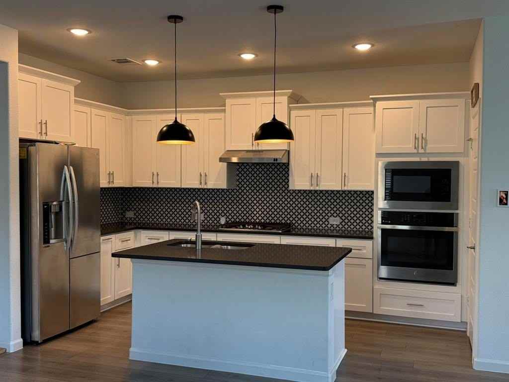 509 Ardsley Lane - Photo 3 of 24