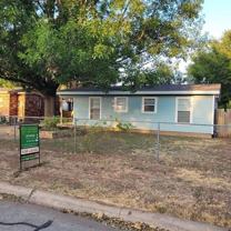4028 Neches St - Photo 1 of 1