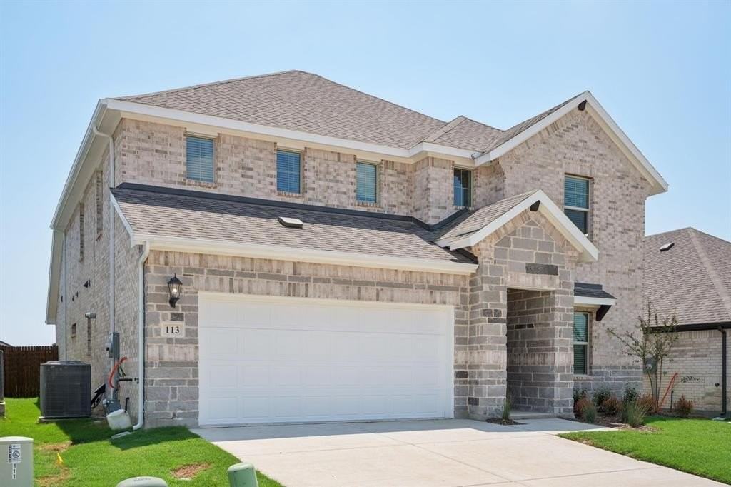 113 Whitlow Dr - Photo 2 of 37