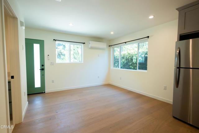 1726 N Los Robles Ave - Photo 3 of 8