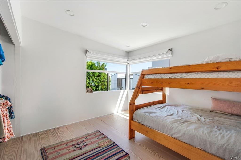 912 Santa Ana St - Photo 2 of 8