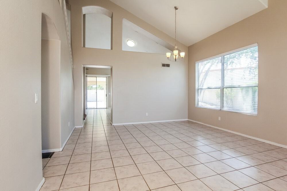 6782 W Tina Ln - Photo 4 of 17