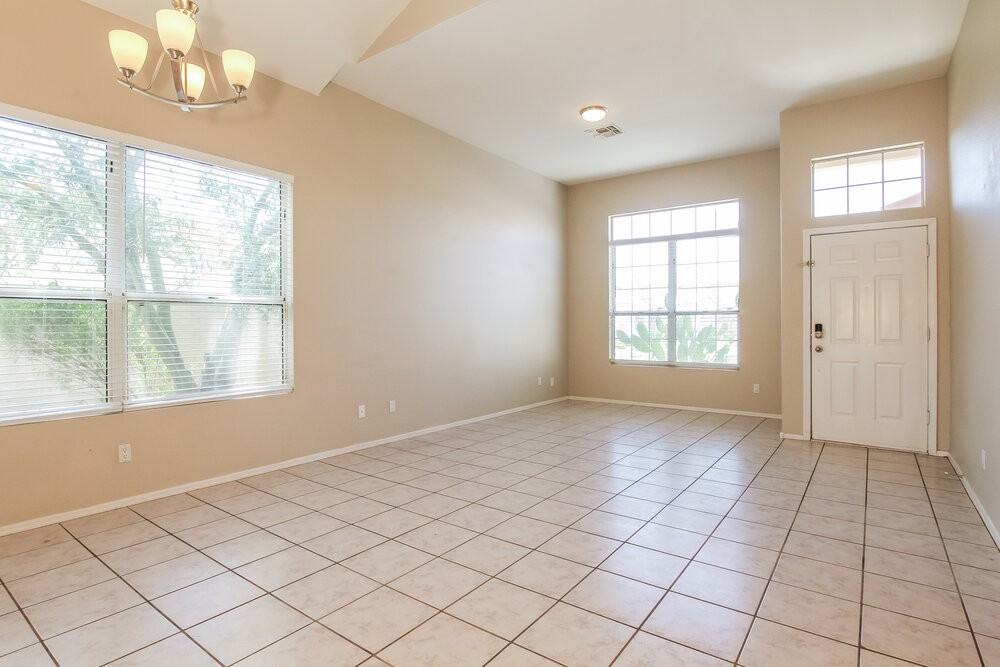 6782 W Tina Ln - Photo 5 of 17