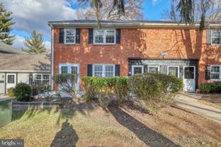 606 Yardley Cmns - Photo 1 of 1