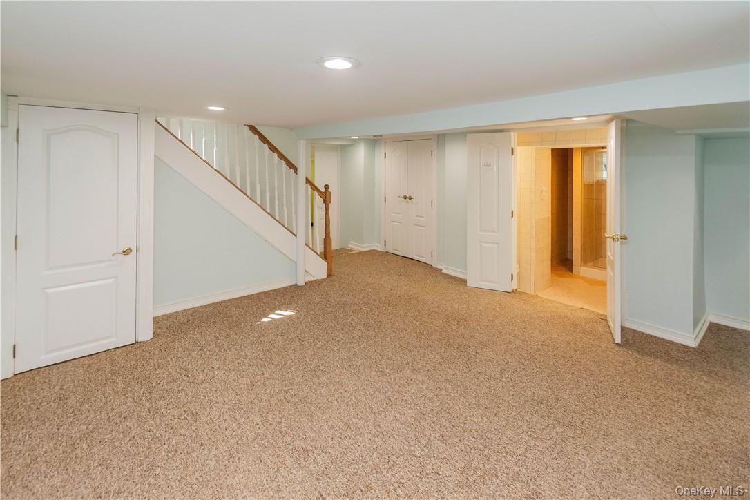 11 Stage Coach Rd - Photo 6 of 32