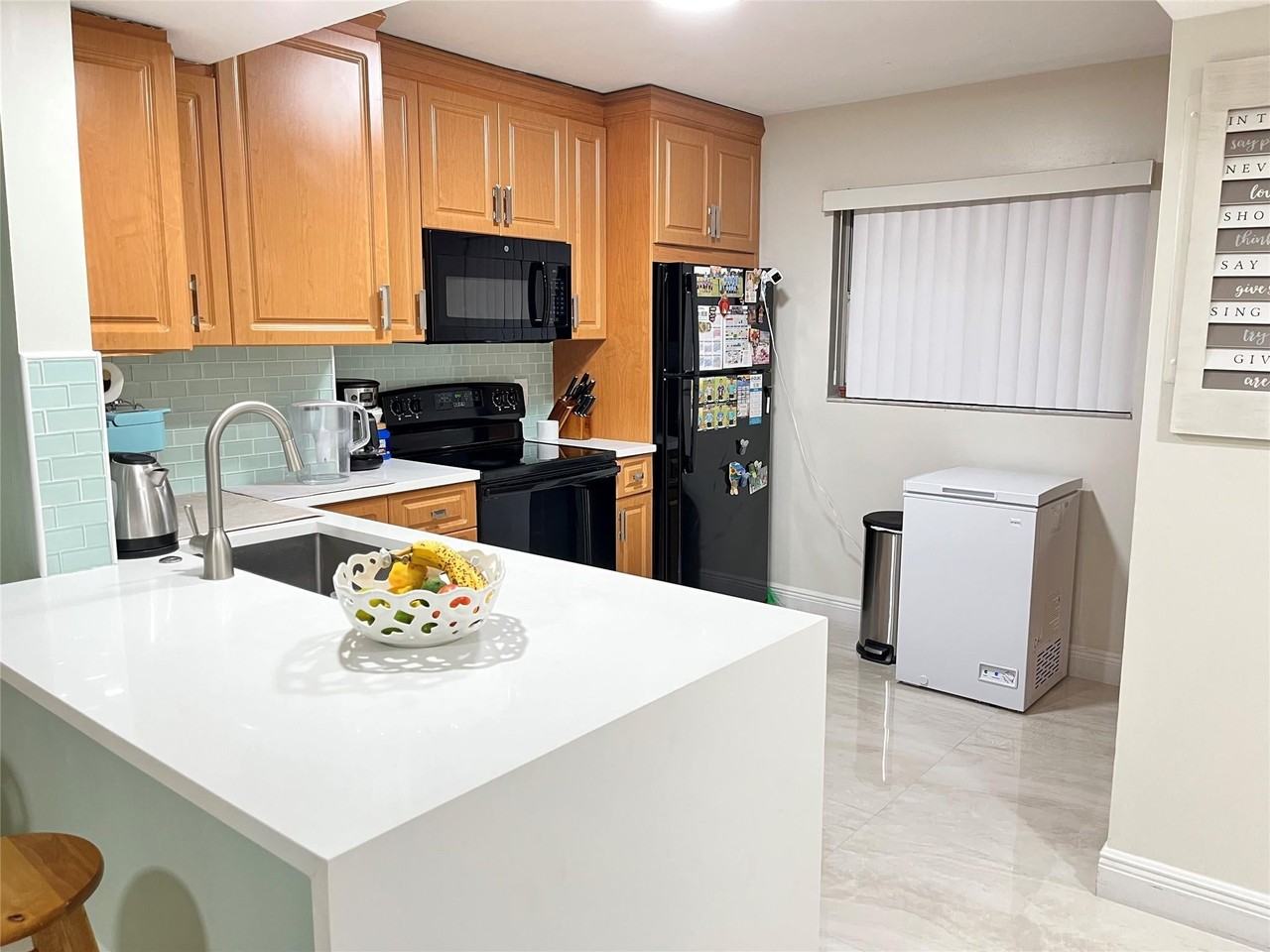12069 Royal Palm Blvd - Photo 5 of 22