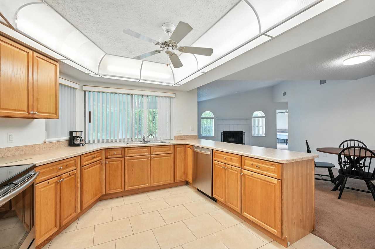 Walnut Pl - Photo 3 of 13