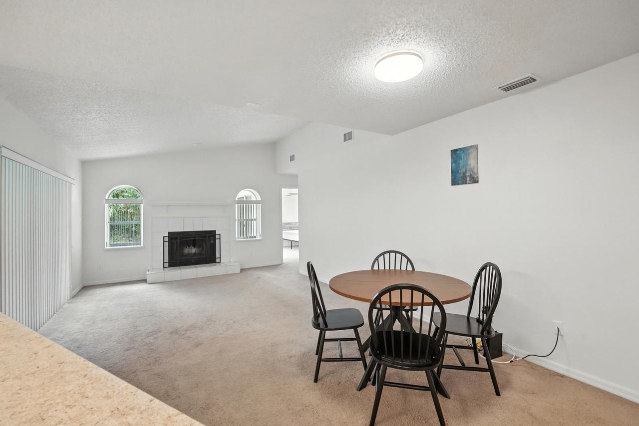 Walnut Pl - Photo 6 of 13