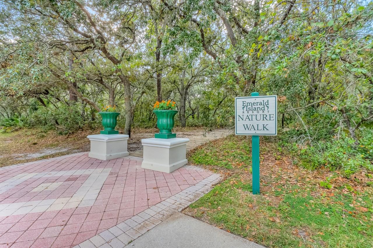 La Isla Dr - Photo 5 of 23