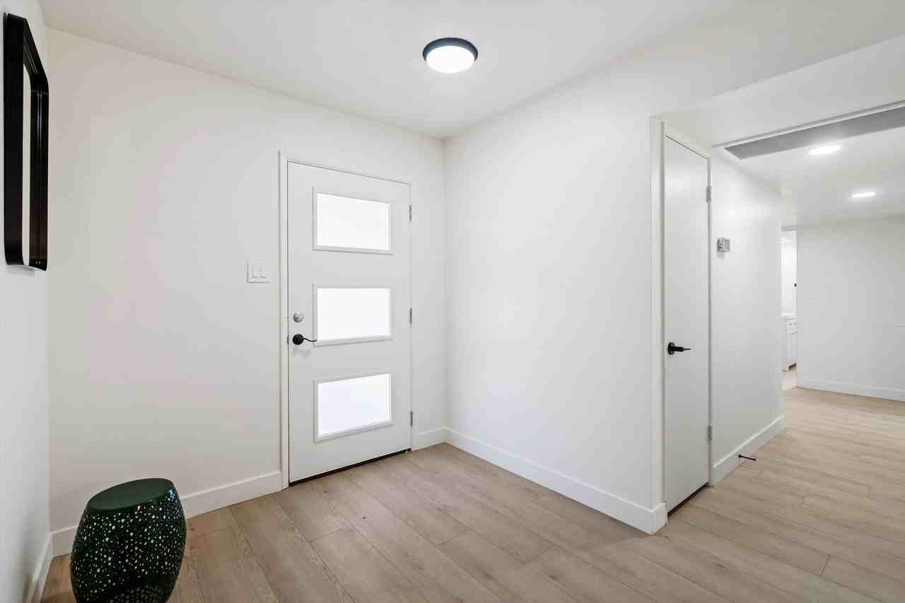 W Flower St - Photo 3 of 15