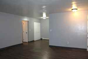 featured image of 430 W Calumet St