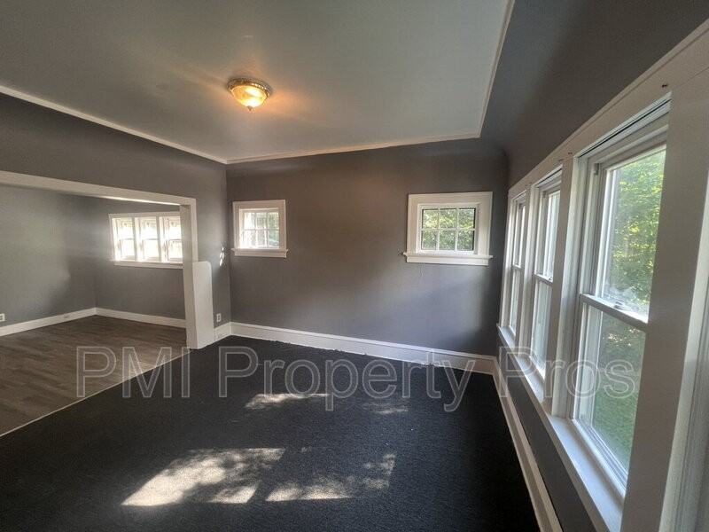 1536 N 38th St - Photo 3 of 50