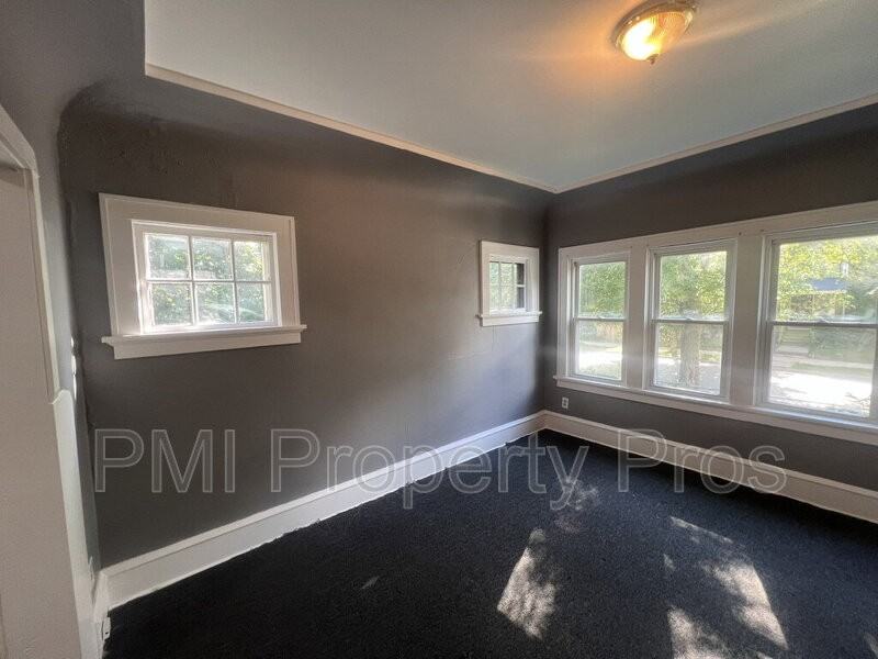 1536 N 38th St - Photo 5 of 50