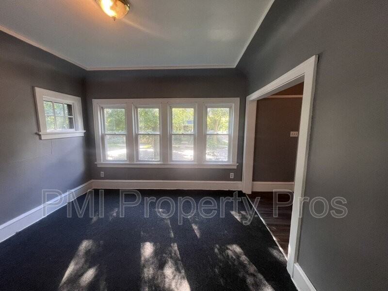 1536 N 38th St - Photo 6 of 50