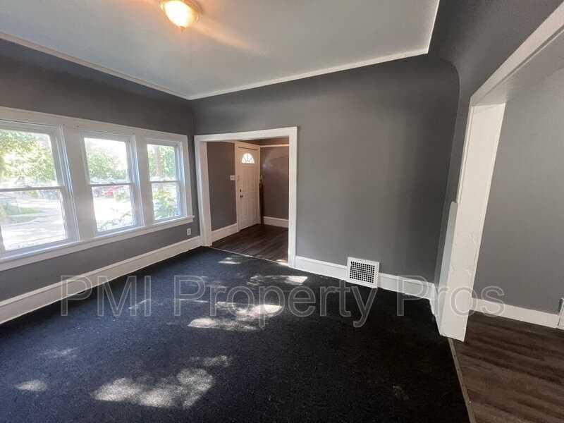 1536 N 38th St - Photo 7 of 50