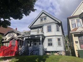 featured image of 2530 N 37th St