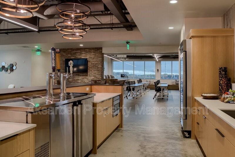 17838 Burke St - Photo 5 of 24