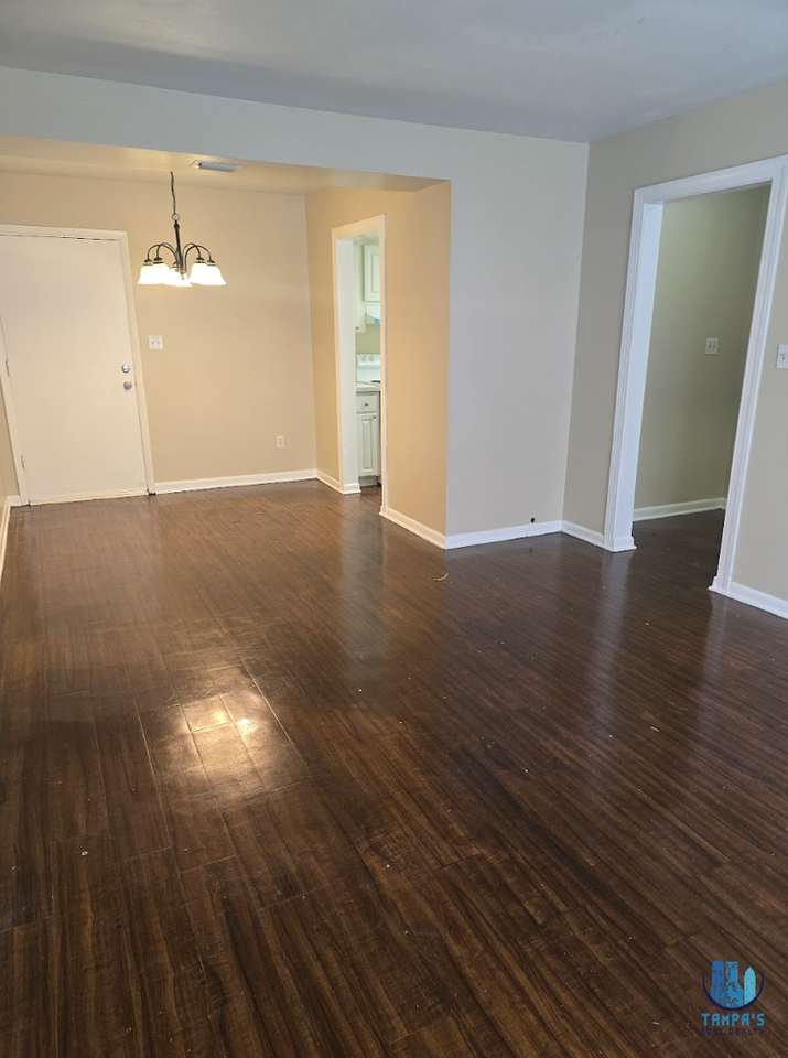 7601 Paula Dr - Photo 2 of 15