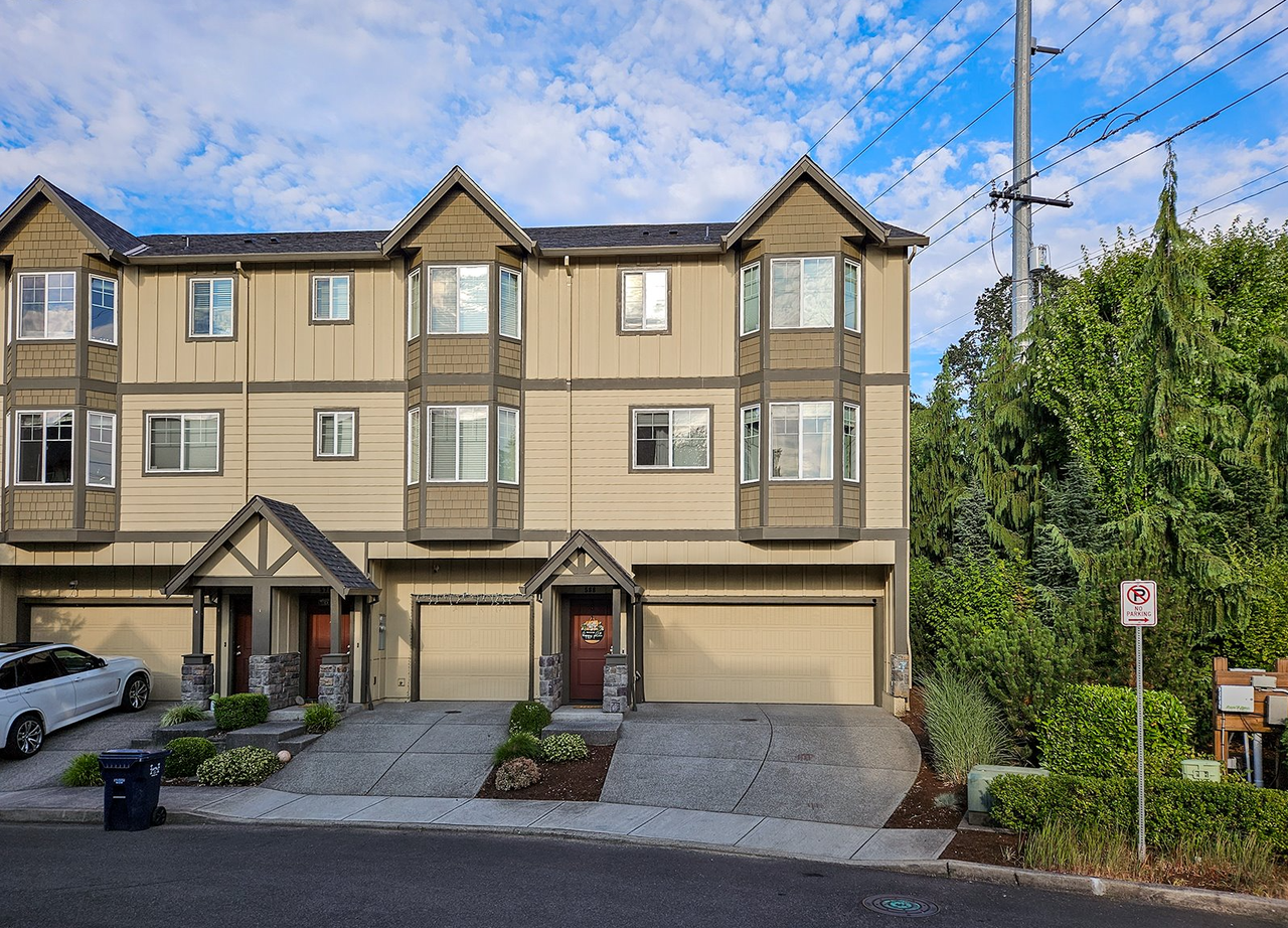 588 Sw 197th Pl - Photo 4 of 48