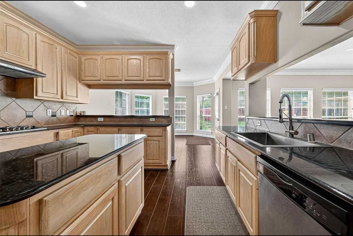 11011 Newport Bridge Ln - Photo 3 of 3