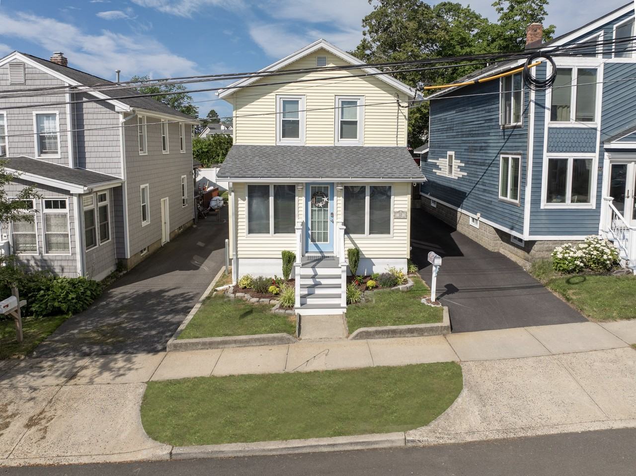 37 Lawrence Ave #NA - Photo 3 of 24