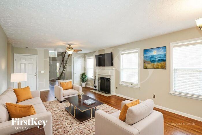 308 Birchclay Pt N - Photo 3 of 19