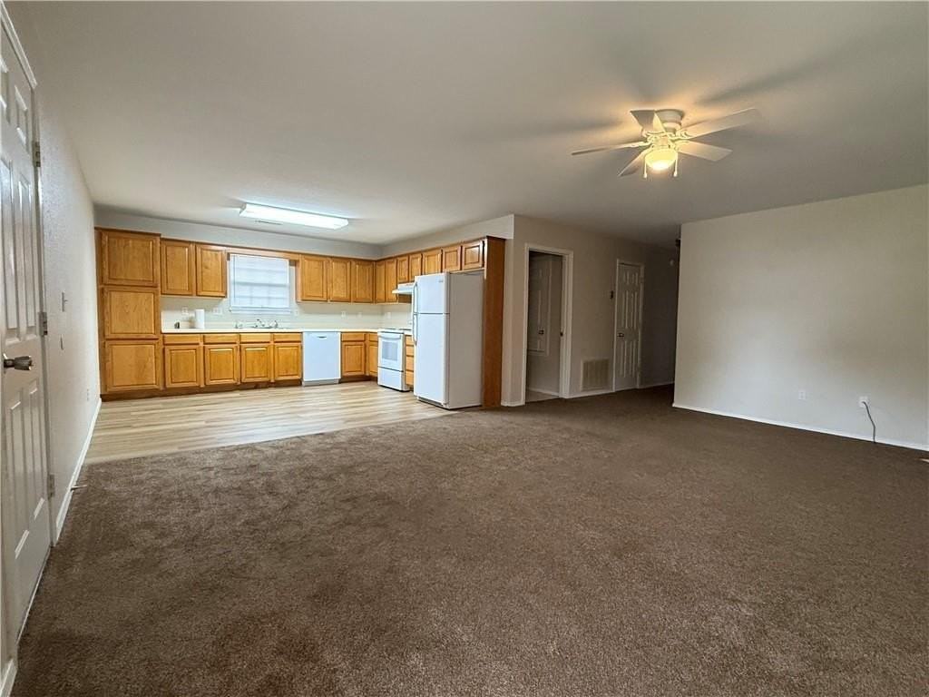 1160 N Boxley Ave - Photo 3 of 15