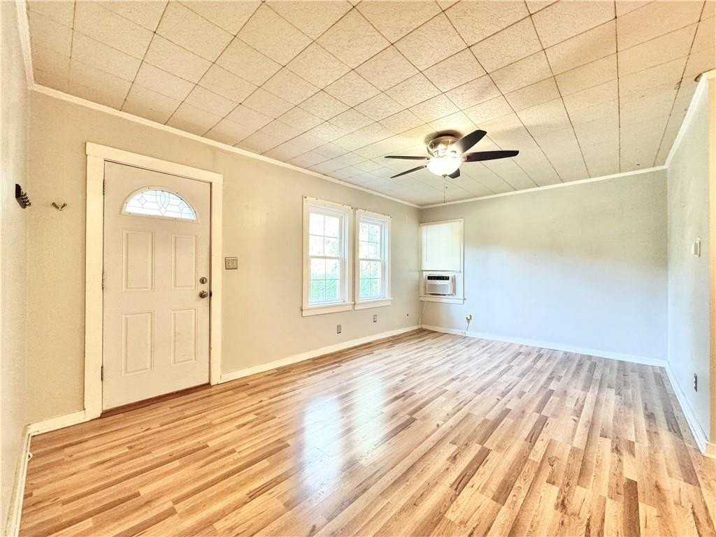 707 E Lafayette St - Photo 3 of 12