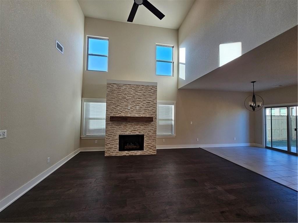 7102 Southwest High Meadow Boulevard - Photo 4 of 28