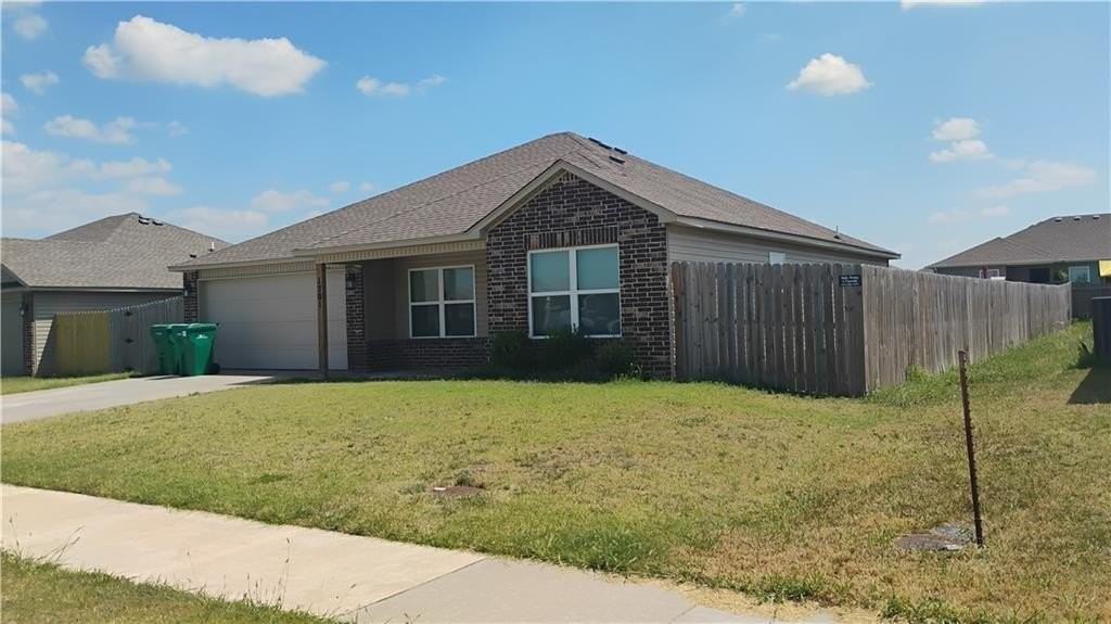 1701 Forest Drive - Photo 2 of 34