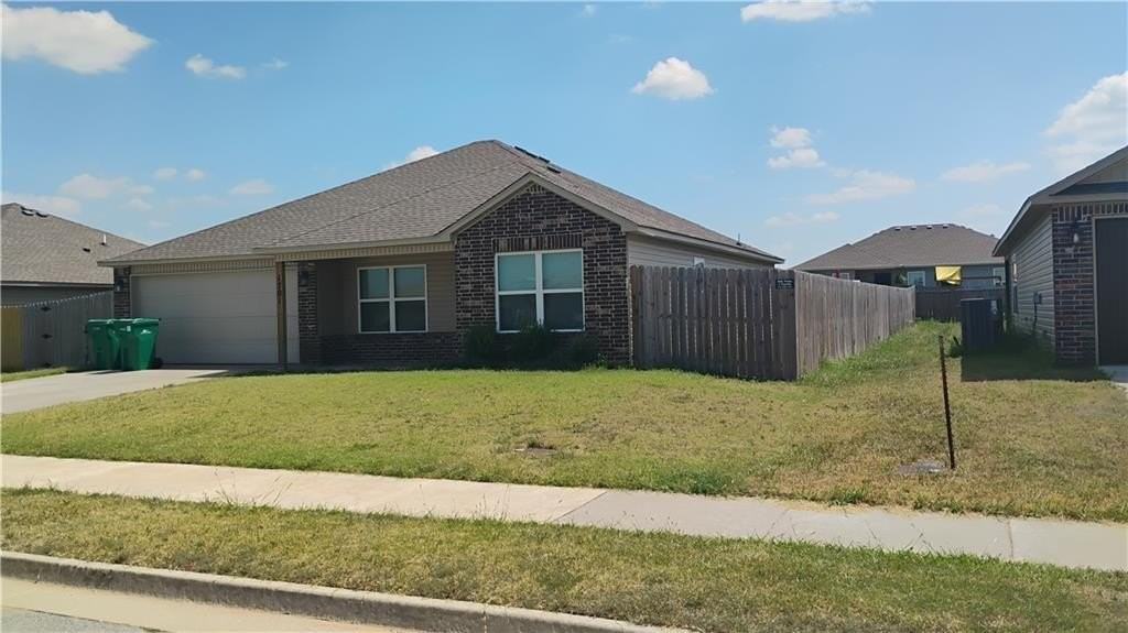 1701 Forest Drive - Photo 4 of 34