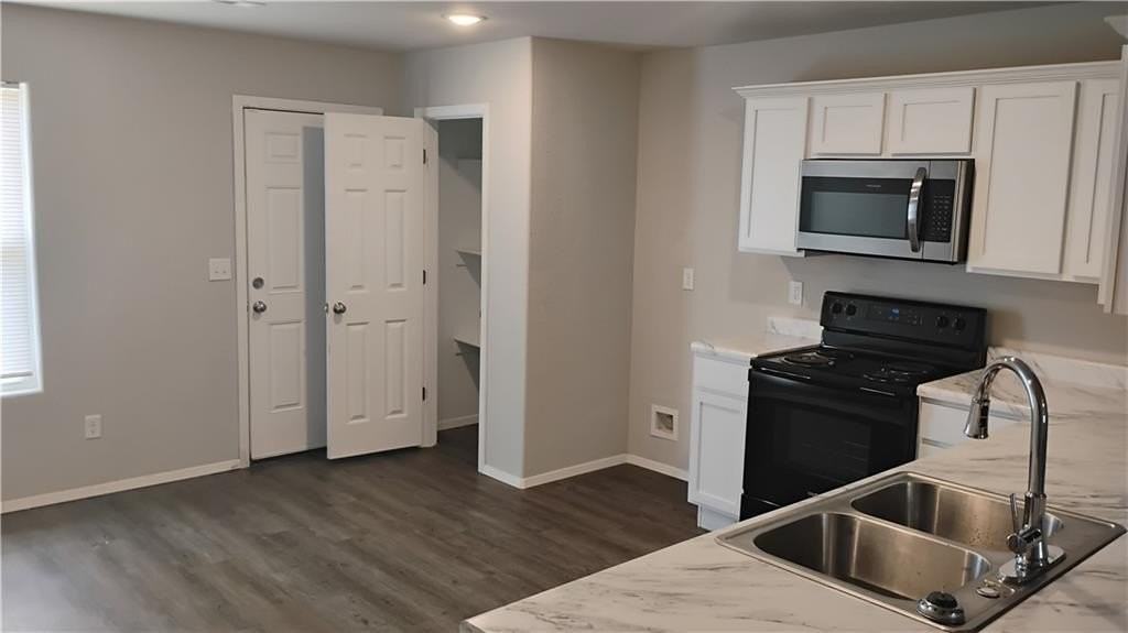 1701 Forest Drive - Photo 6 of 34