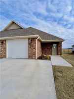 featured image of 2005 E Brookview Dr #A