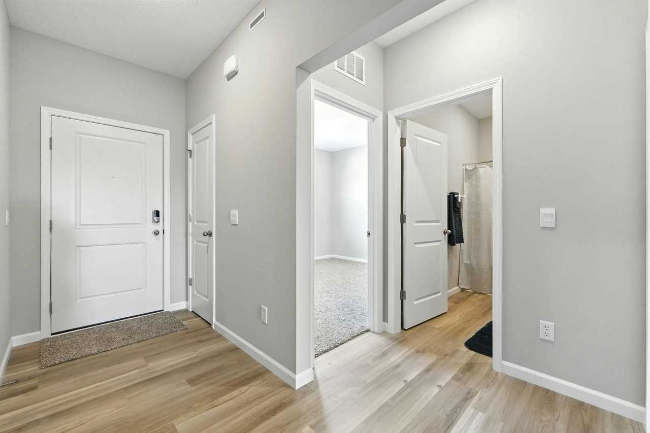 1070 Pleasant Hill Pl - Photo 3 of 34