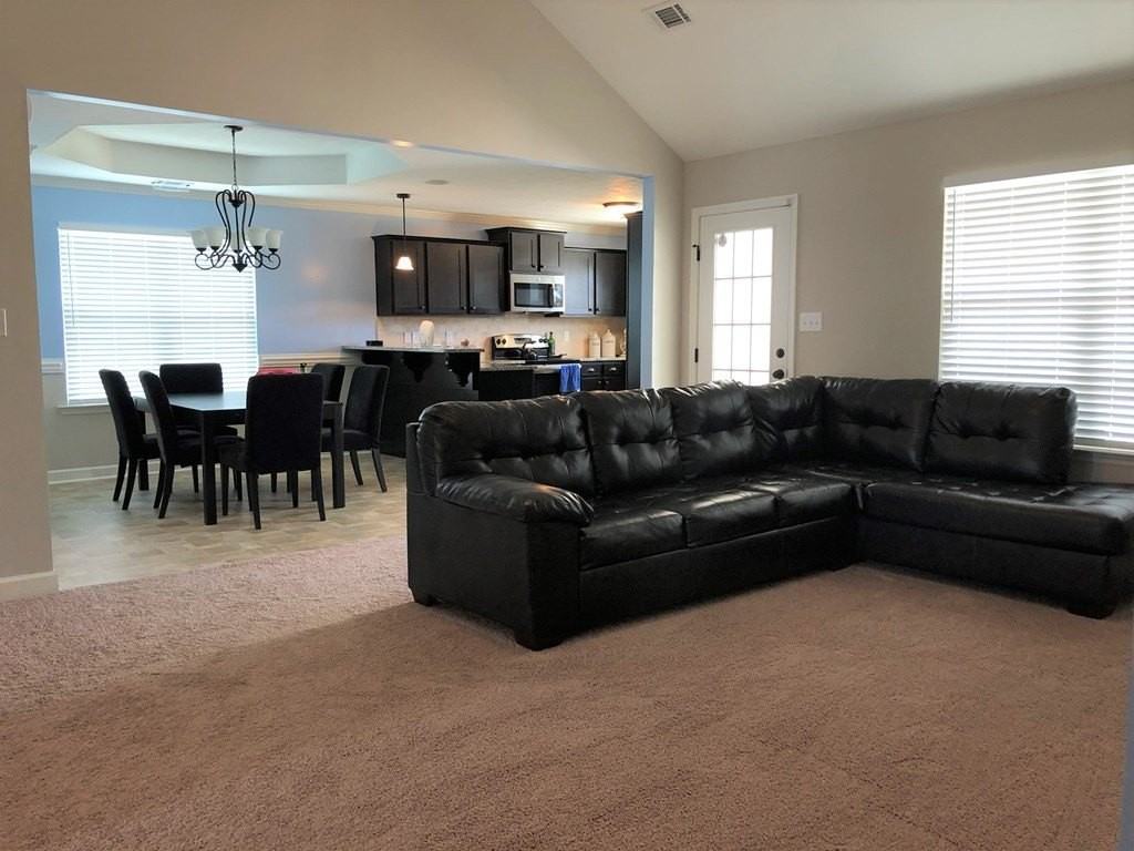 4124 Pullman Cir - Photo 4 of 15