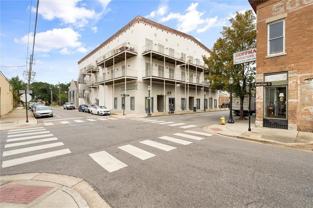 412 Dauphin St #THA - Photo 1 of 1