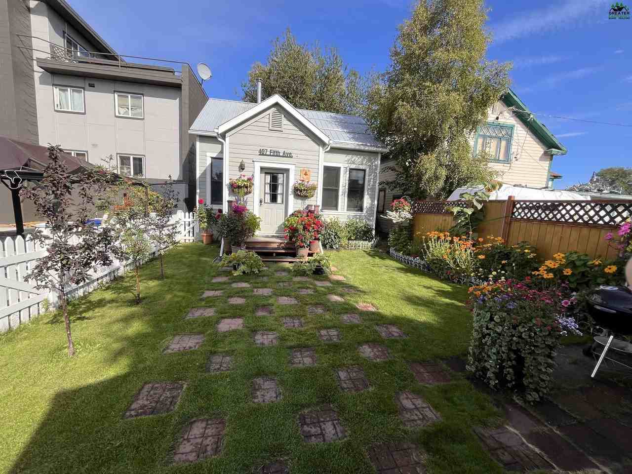 407 Fifth Avenue - Photo 4 of 25