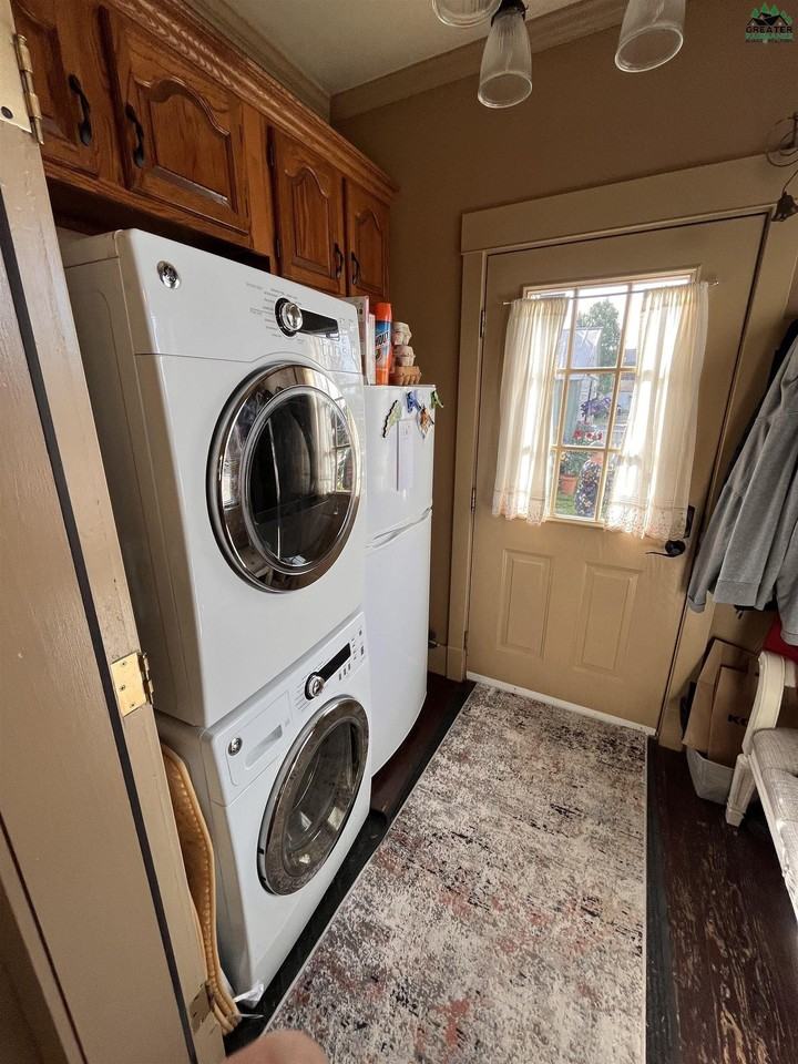 407 Fifth Avenue - Photo 6 of 25