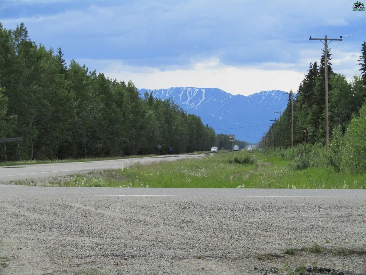5588 Remington Rd - Photo 7 of 29