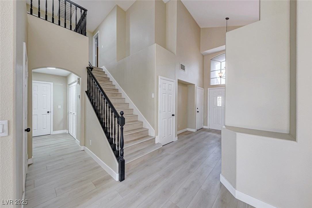 926 Dancing Vines Ave - Photo 4 of 31