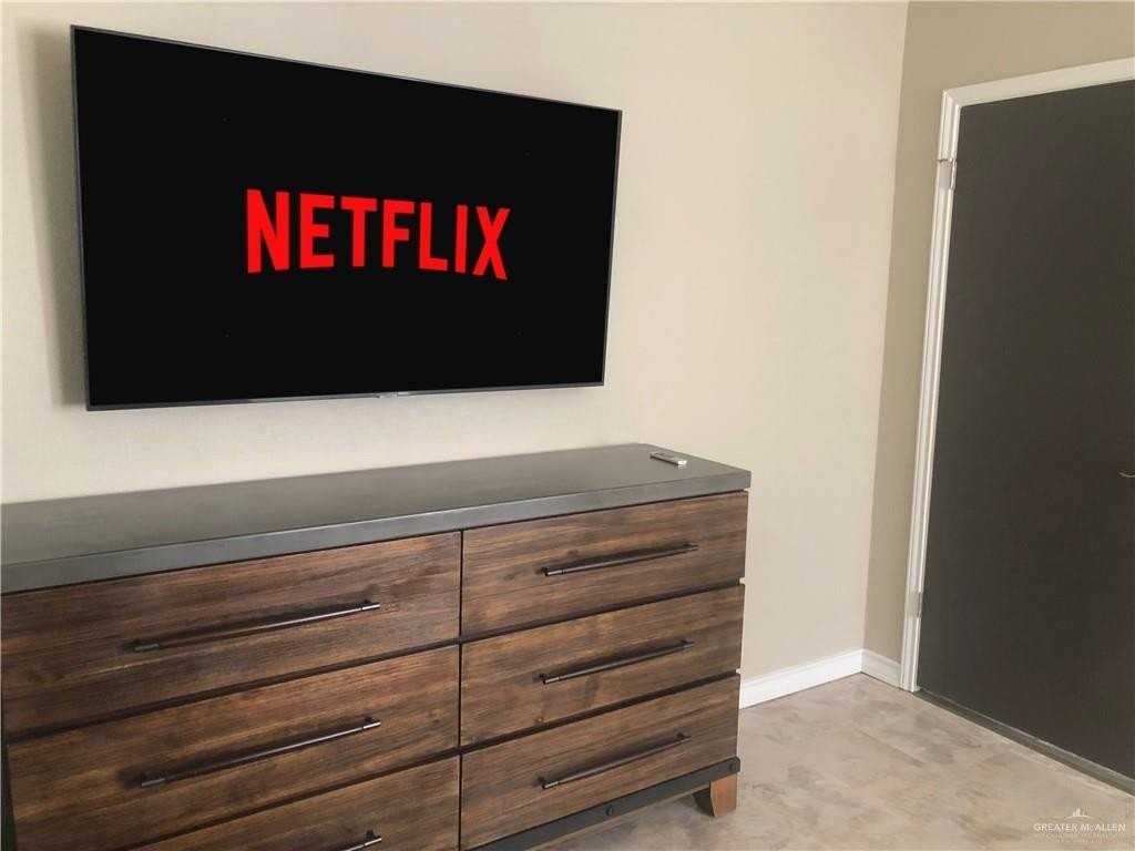 1219 N Keralum Ave - Photo 4 of 13