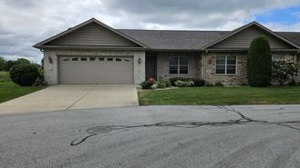 801 Veterans Ln - Photo 1 of 1