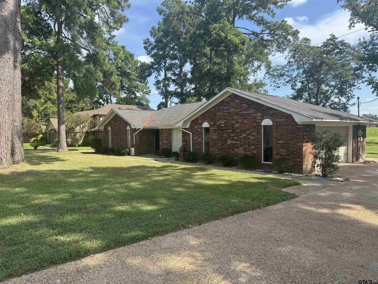 8856 Pleasant Hill Cir - Photo 2 of 21