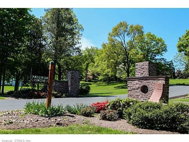 58 Kenmore Rd - Photo 2 of 17