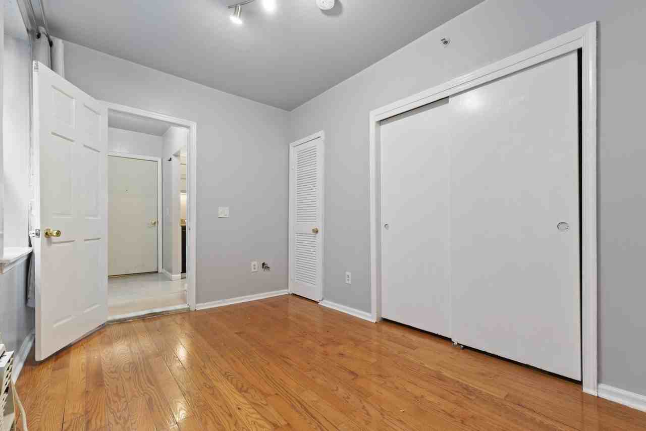 108 Waldo Ave #1D - Photo 5 of 18