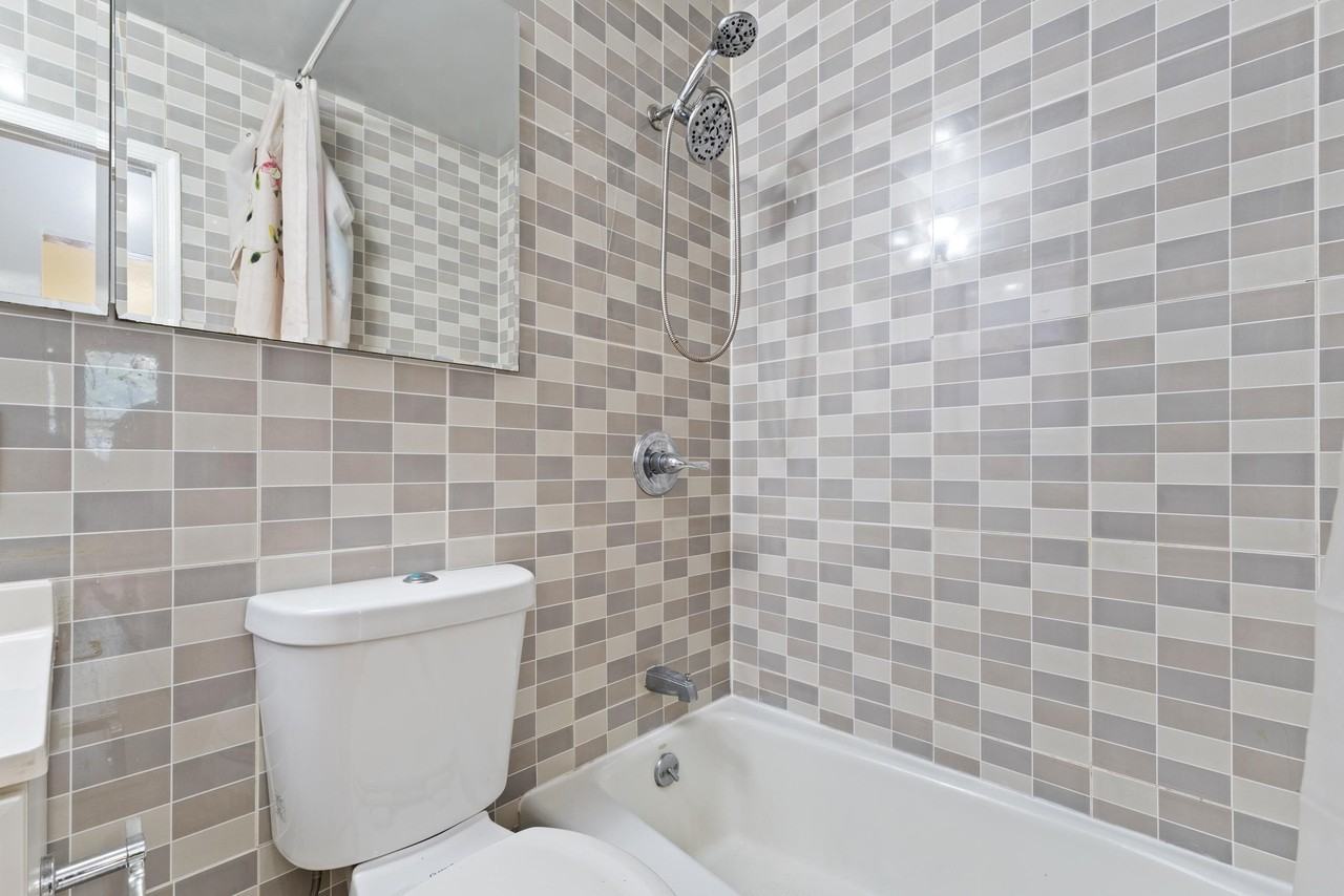 108 Waldo Ave #1D - Photo 7 of 18