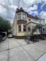 featured image of 220 52nd St #1
