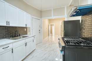 37 Poplar St #1 - Photo 1 of 1