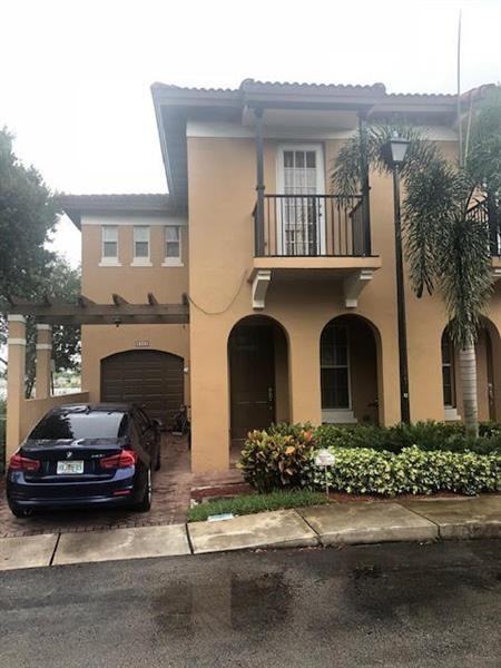 6903 Julia Gardens Drive - Photo 2 of 11